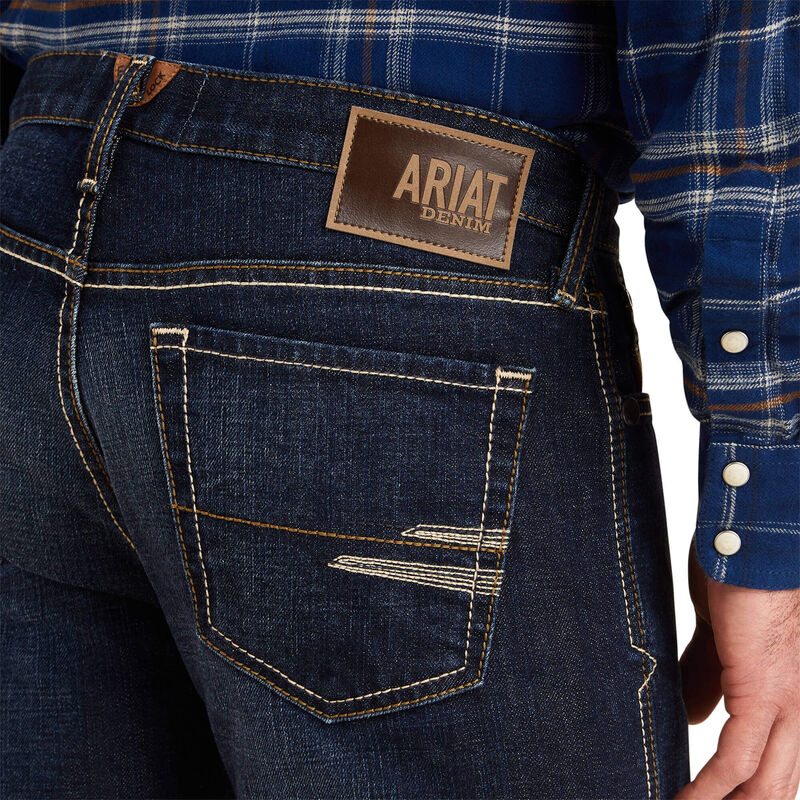 Jeans Ariat "Treven" M7 Corte Recto Azul Oscuro